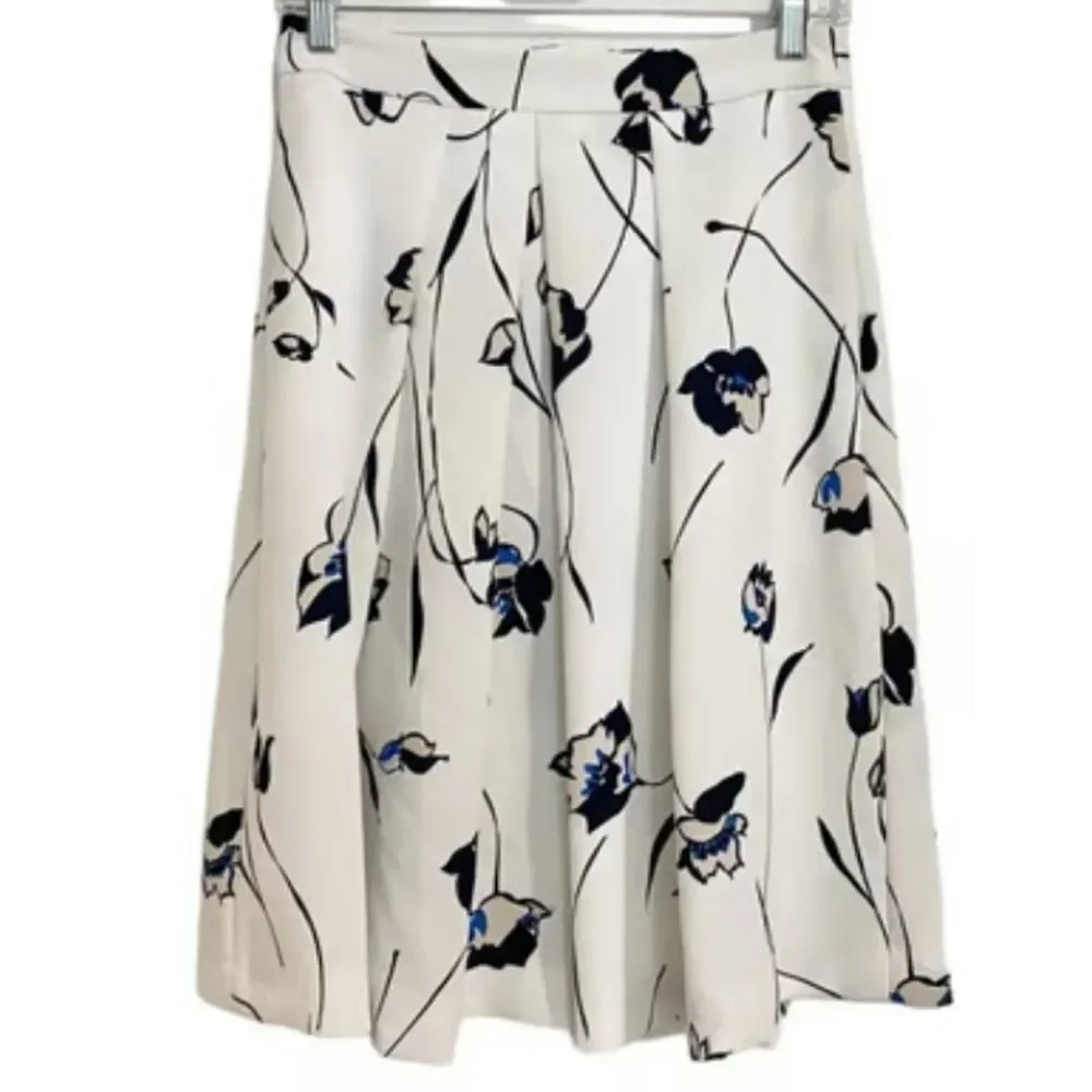 🔥Clearance🔥 Zara blue flower midi skirt